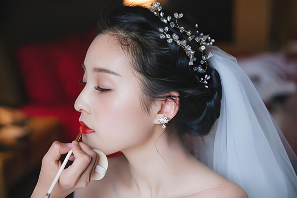 北京新娘跟妆师|北京SISAY彩妆造型工作室